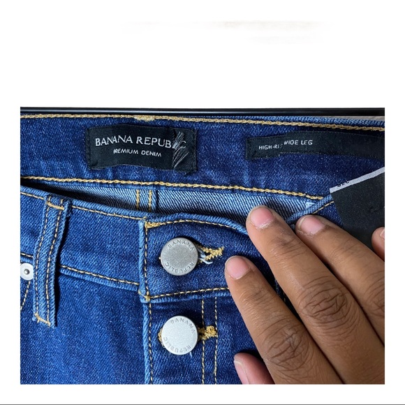 BANANA REPUBLIC High-Rise Wide-Leg Button Fly Jean - Picture 4 of 14